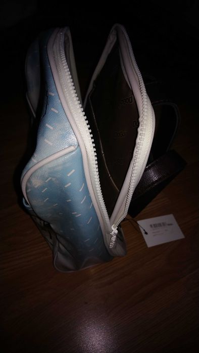 Изрисувана раница на Dogo