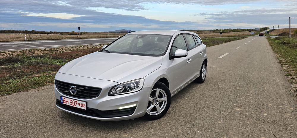 VOLVO V60 D3 2.0D Automat 2017 150cp