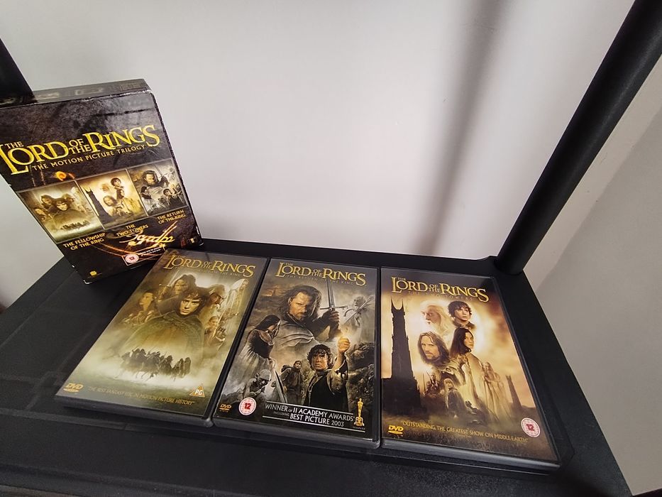 Stăpânul inelelor( Lord of the rings trilogy) - Trilogia completă DVD