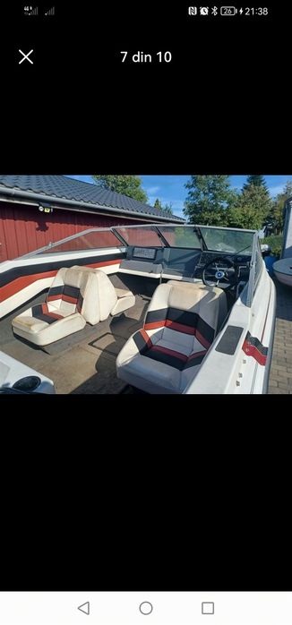 Vând barca 6 pers. cu motor+peridoc