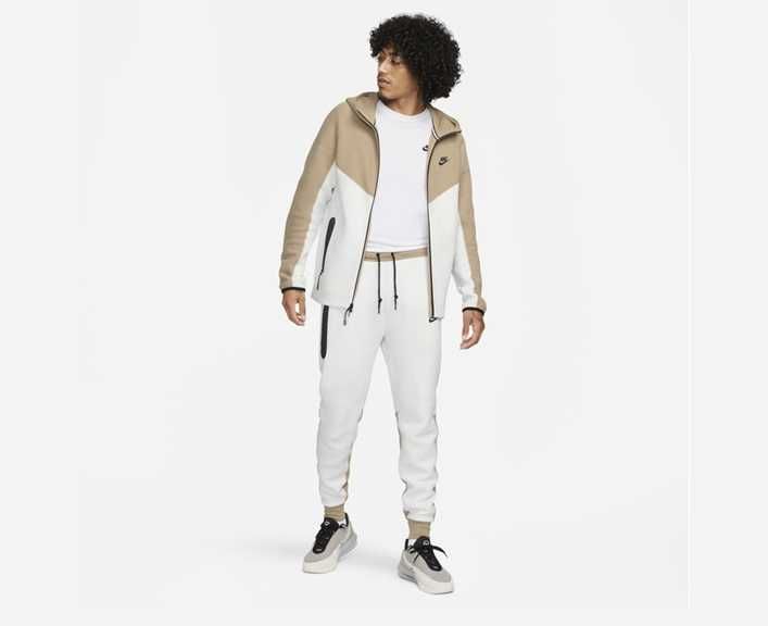 Nike Tech Fleece JGGR Спортно Долнище