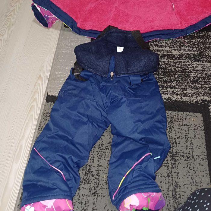 Vand compleu/ costum geaca  + pantaloni fetita