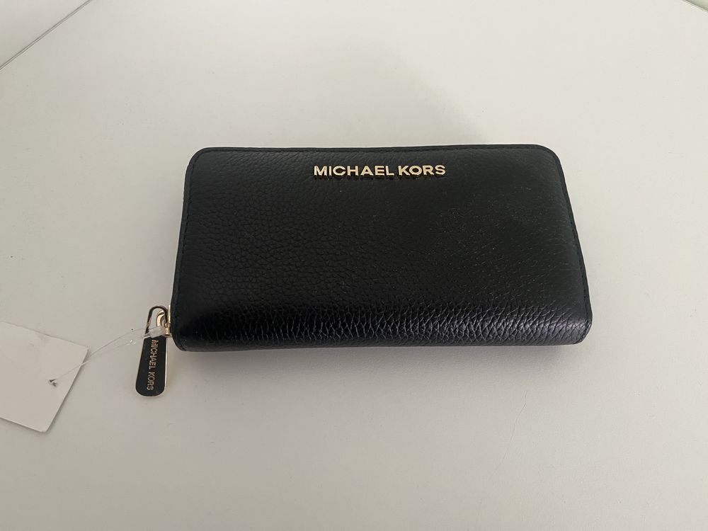 Чанта/ протмоне и ключодържател Michael Kors