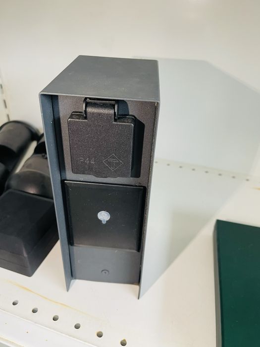 Stâlp de Exterior cu Prize 230V , IP44