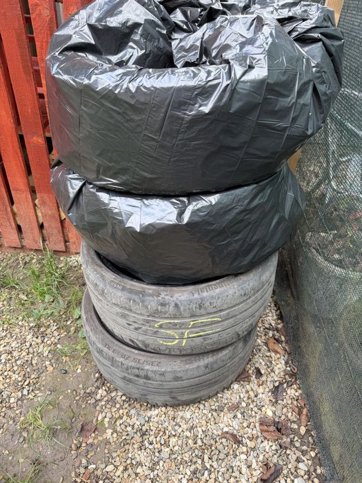 Continental 235/35/19 vara