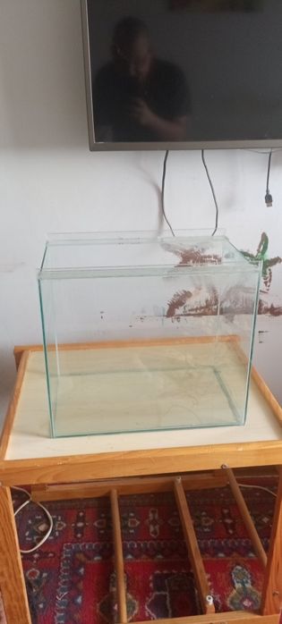 Продаю аквариум безкаркасный