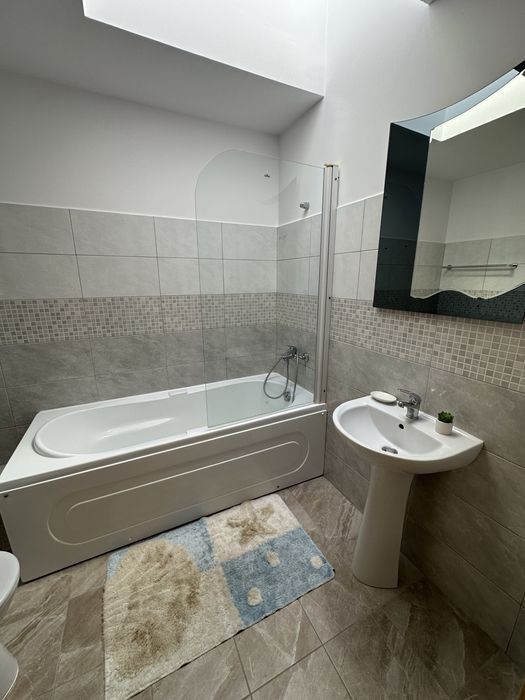 Inchiriez casa in Dumbravita