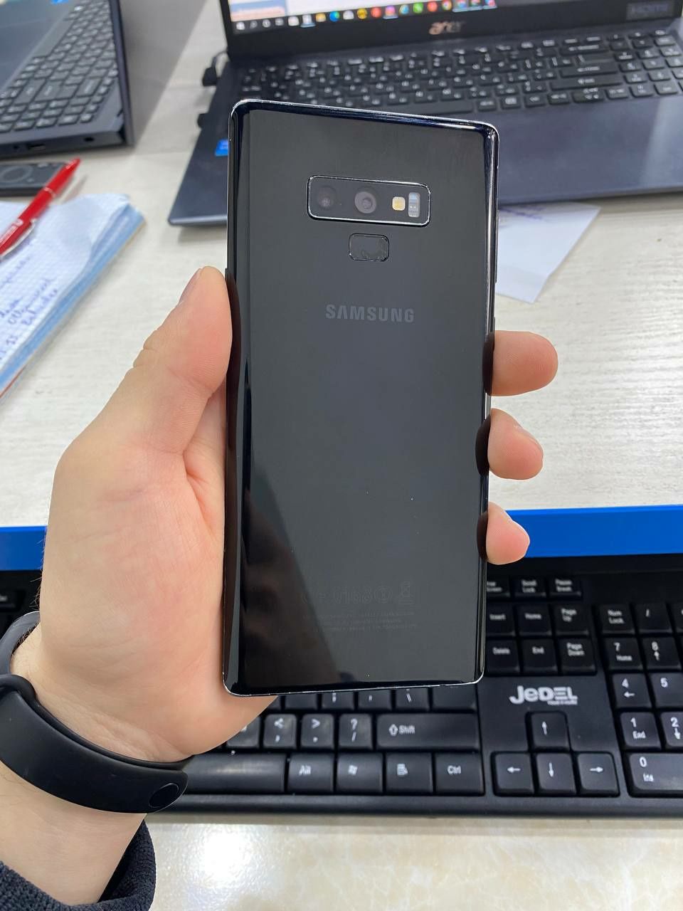 Samsung note 9 512GB sotiladi yoki obmen