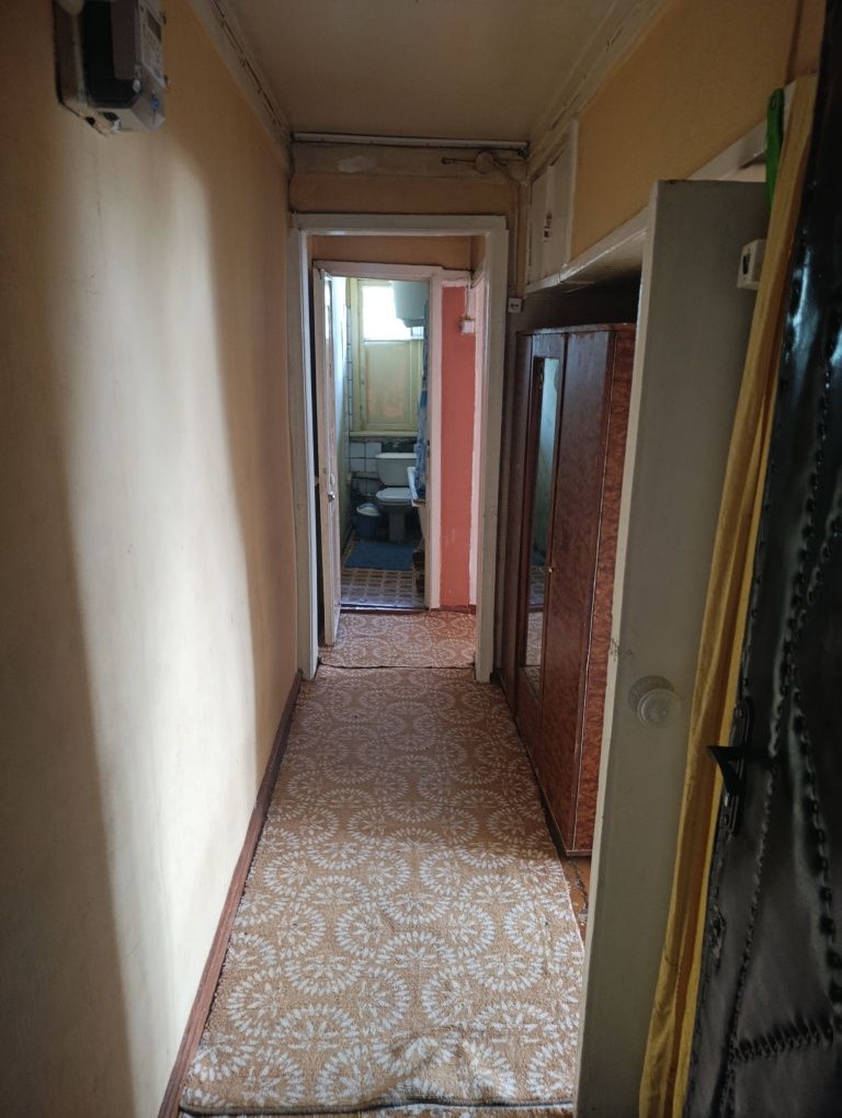 Ijaraga beriladi: 2 xonali kvartira — 1-qavat, metroga yaqin, kirib ya