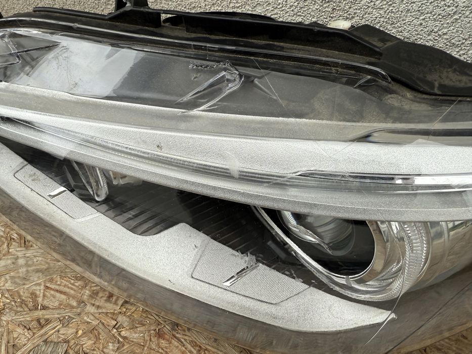 Far stanga BMW Seria1 F20 NFL Xenon Europa volan stanga