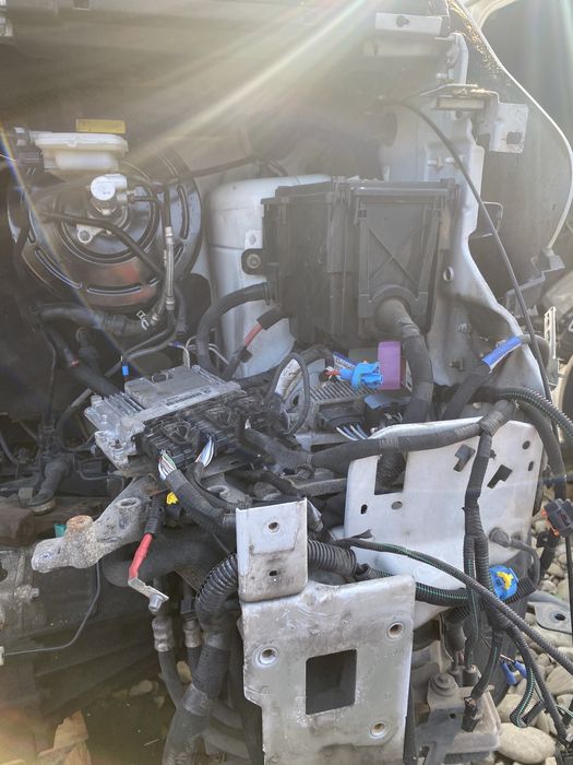 Lonjeron dreapta față, stânga față Opel Vivaro 2016