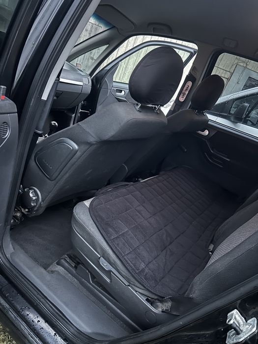Vând Opel Meriva an 2005