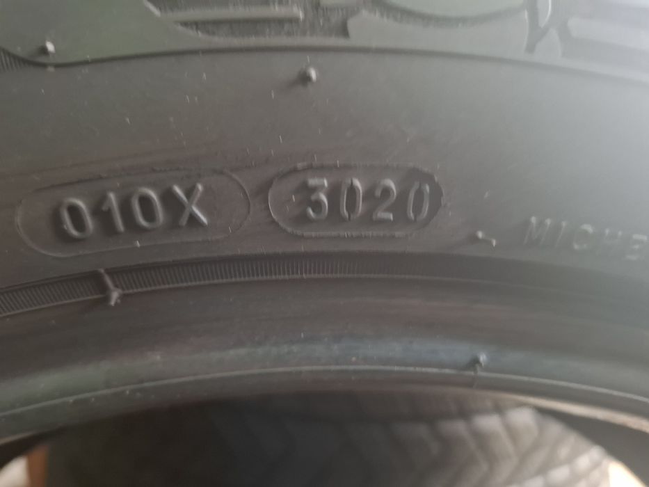 225 60 18 дот3020t 4броя  Michelin  цената  е за 1бр
