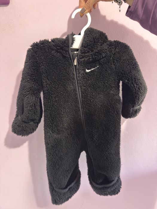 Зимен пухкав ескимос