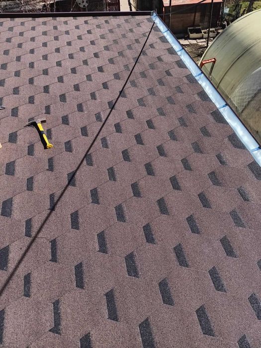 Ремонт на покриви Безшевни улуци Дървени конструкции Хидроизолация