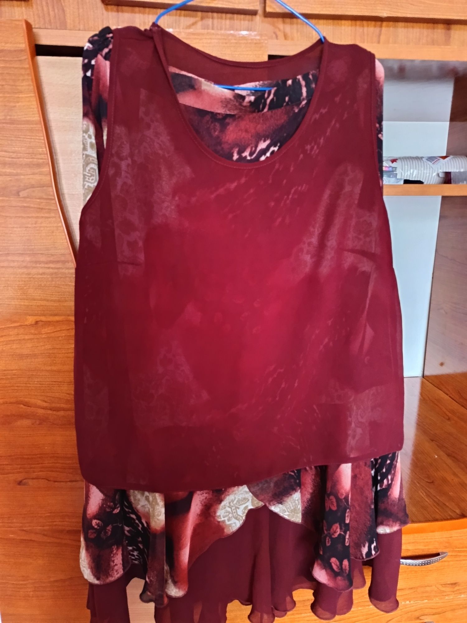 Costum elegant subțire