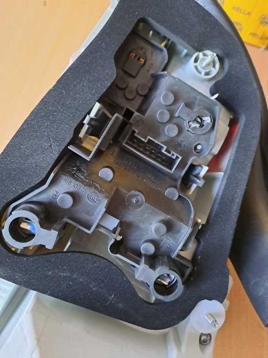 Stop stanga original nou Bmw seria 1 E82/E88 Coupe/Cabrio