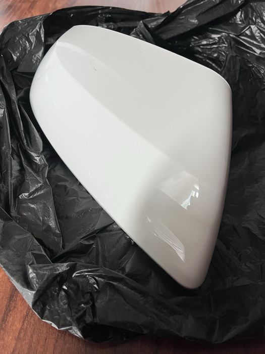 Cobalt bokovoy krishkasi motorchigiyam bor