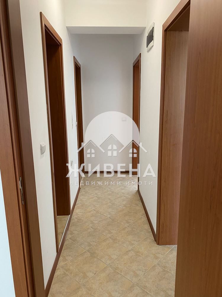 Продава 3-стаен апартамент - 120 кв.м, с.Божурец, общ. Каварна