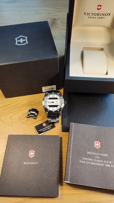 Часовник Victorinox Chrono XLS MT