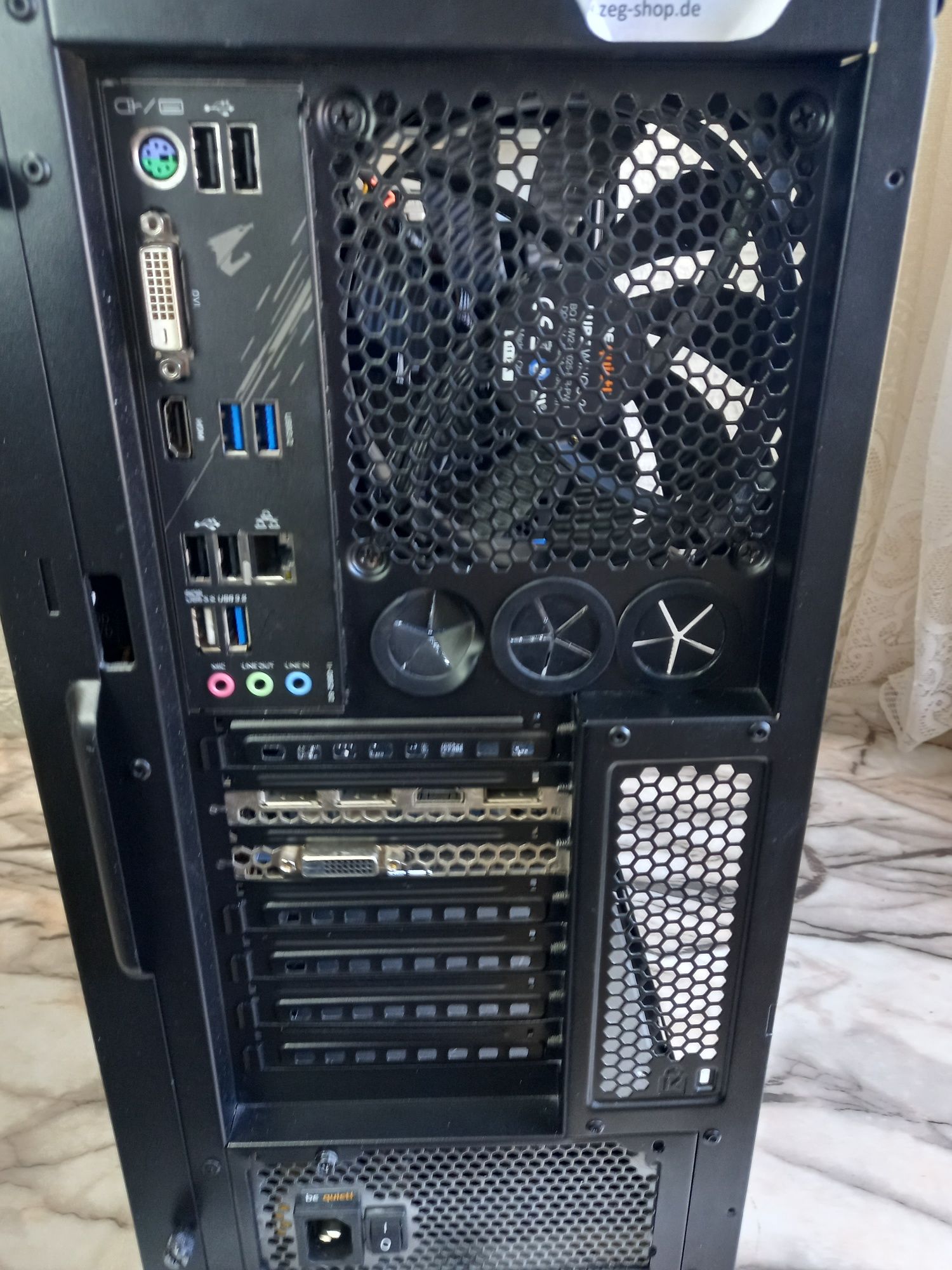 Геймърски компютър AMD Ryzen 5 3600 20gb SSD GeForce GTX 1060 6GB