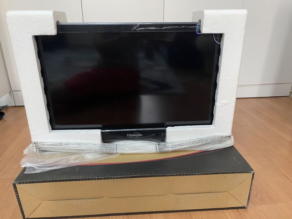 Телевизор новый в упаковке Hisense