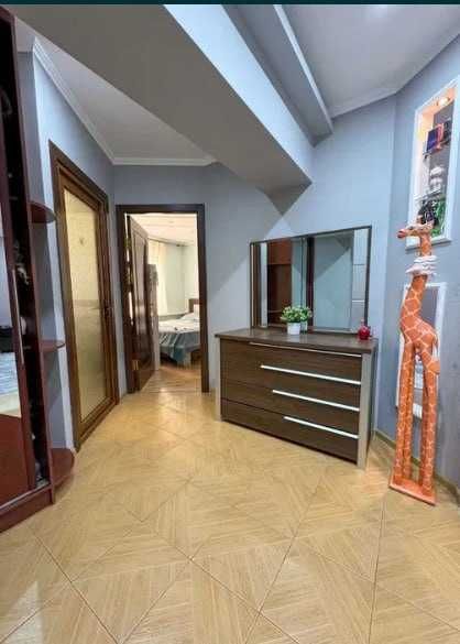 Садыка Азимова    2/4/5 кирпич  77- серия Японское посольство