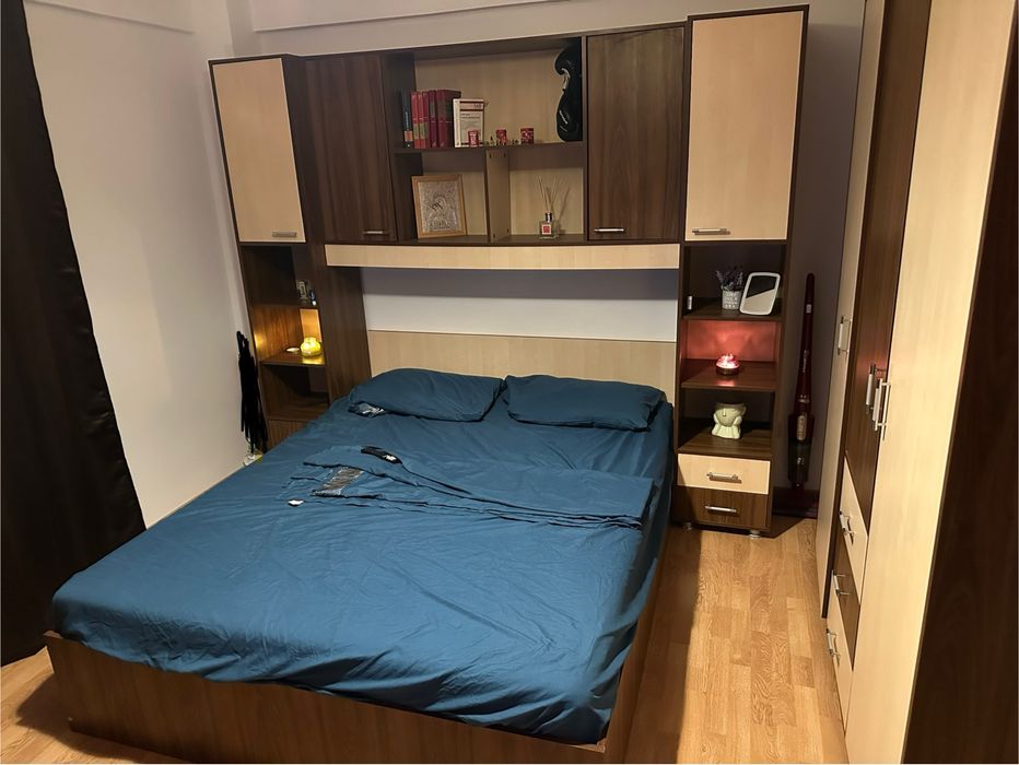 Mobila dormitor(dulap, comodă, birou, pat+saltea)