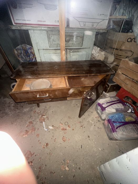 Трюмо с зеркалом