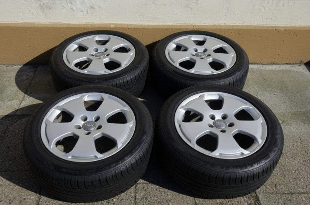 Vând 4 jante originale Audi R17, 5 x 112, 7,5j, ET56, cu anvelope vara