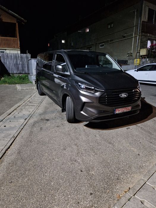 Dubă cu 6 locuri plus remorca de închiriat