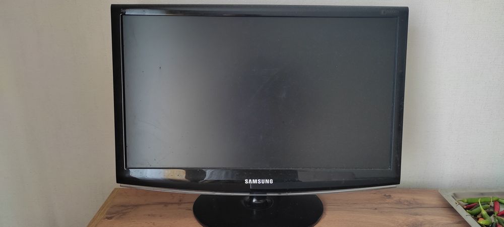 Монитор Samsung 51cm диагональ