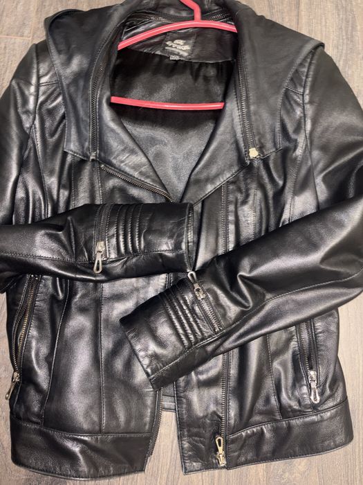 Уникално дамско кожено яке на Mitron. M pp