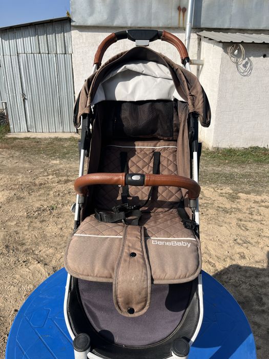 Коляска Benebaby (0+) до 15 кг