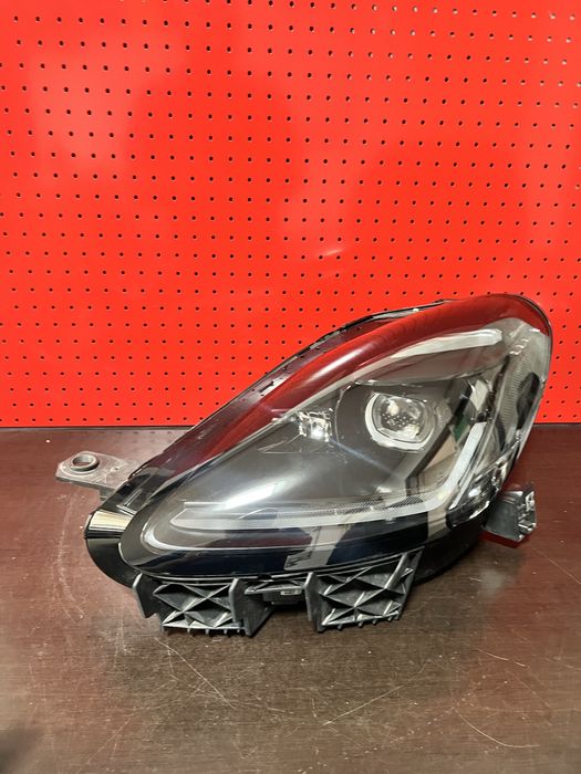 Far stanga full led Maserati Grecale