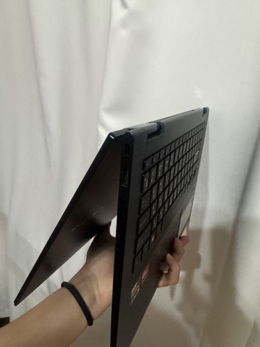 ASUS VivoBook Flip 14 TM420UA почти как новый сенсорный ноутбук