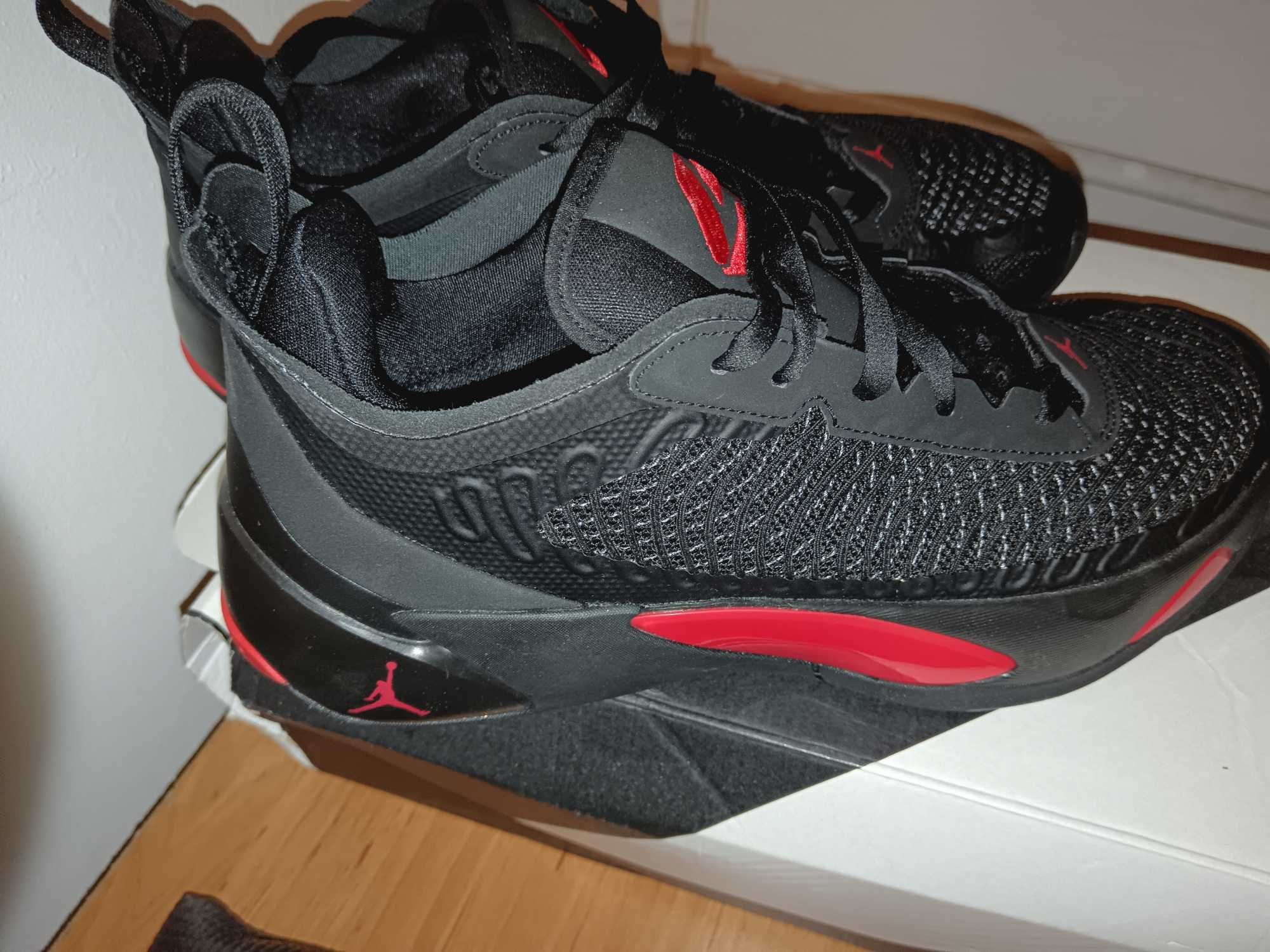 Jordan Luka Sn05 black/red 44.5