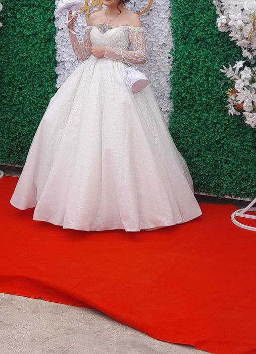 Vând rochie de mireasa