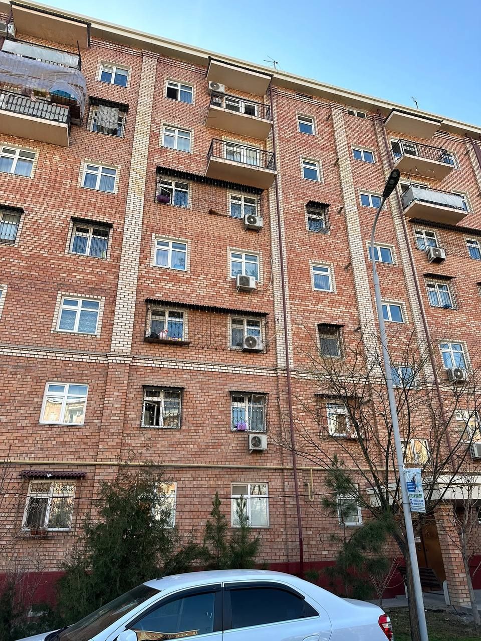 Уй 3 хонали сотилади