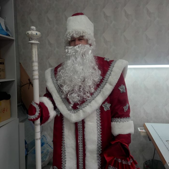 Продам костюм деда мороза, новый.