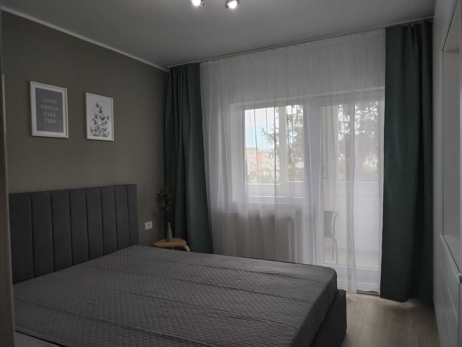 Vând apartament 3 camere, Micalaca zona 300
