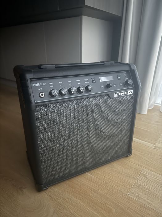 Amplificator chitara electrica Line6 SpiderV30 MKII stare excelenta