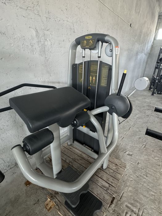 Aparat fesier Technogym Glute