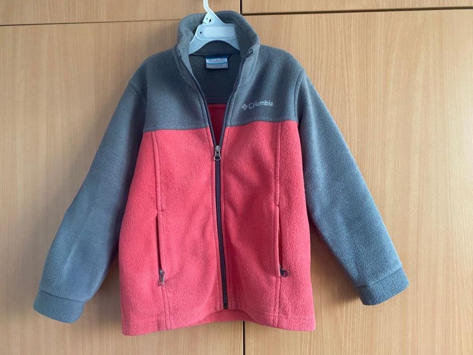 Vand hanorac Columbia si Calvin Klein Jeans