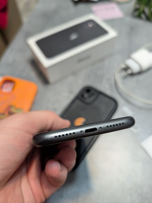 iPhone 11 128gb, Impecabil, Full box, 5 huse, 2 folii
