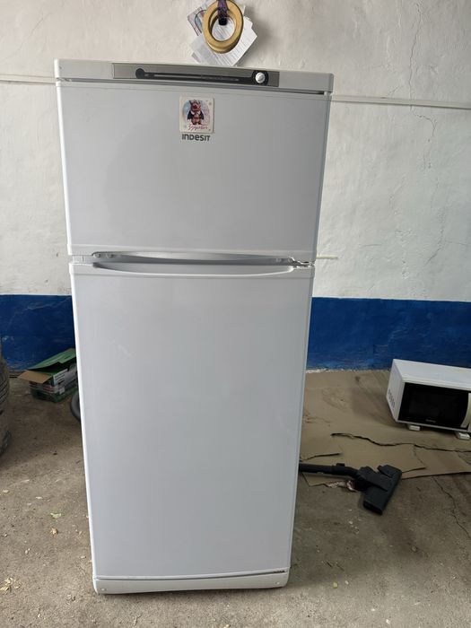 Продается холодильник в отличном состоянии