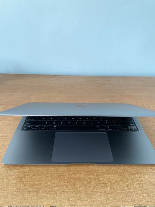 Macbook Air M1 13.3 inch