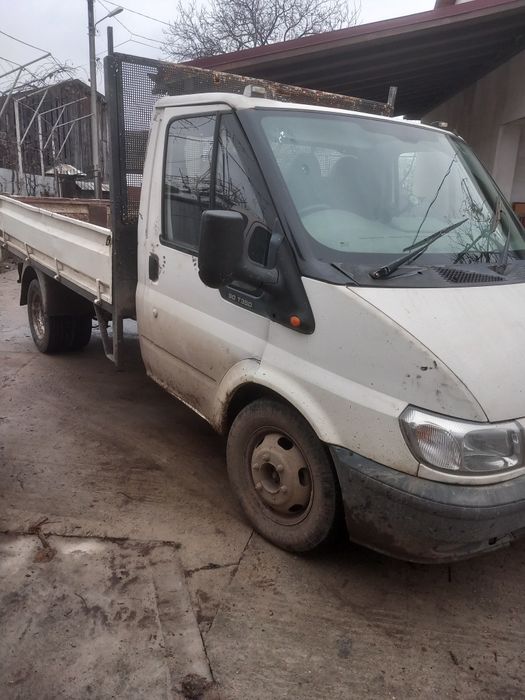 Vând Ford transit tdi2.4cc