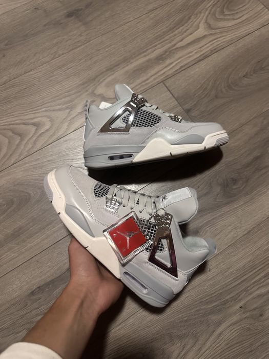 Jordan 4 Frozen