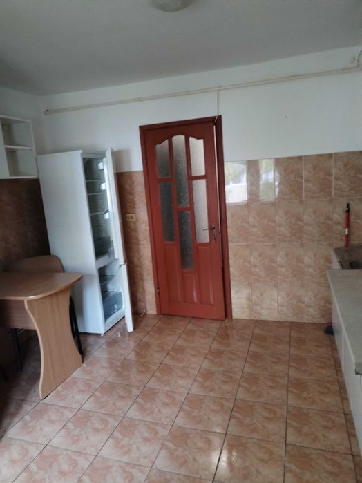 Apartament două camere decomandate